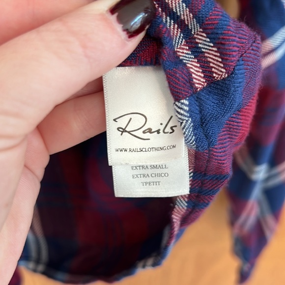 Rails Sloane Plaid Front Tie Cropped Shirt - Picture 9 of 11